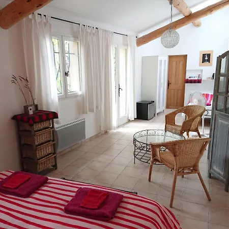 Bed & Breakfast Les Montades D'hotes 3*