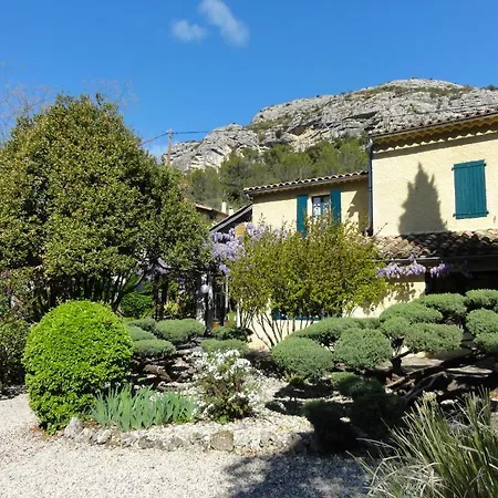 Les Montades D'hotes Bed & Breakfast