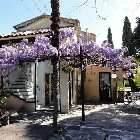 住宿加早餐酒店 Les Montades D'hotes