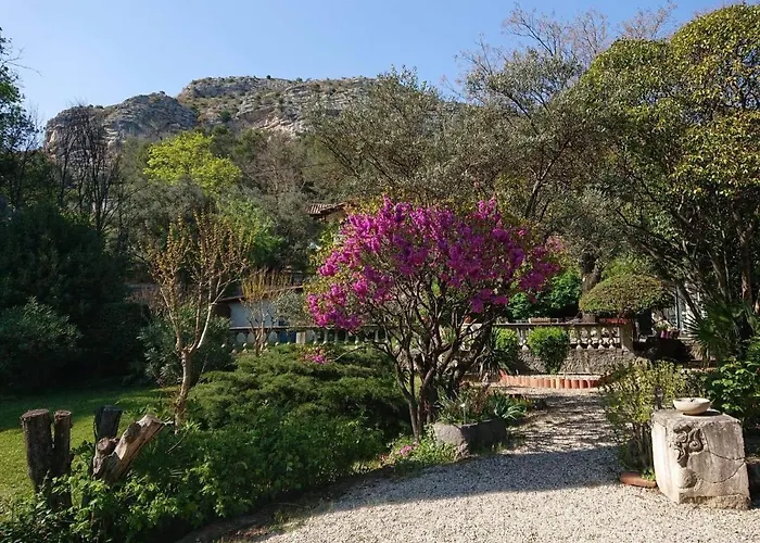 Les Montades D'hotes