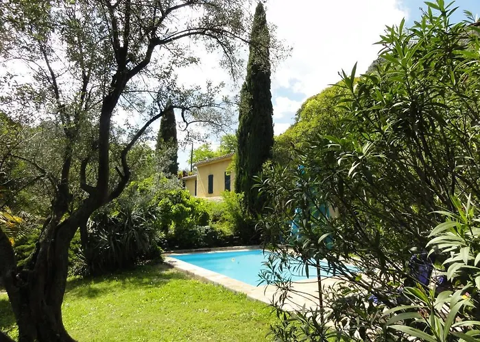 Bed & Breakfast Les Montades D'hotes 3*